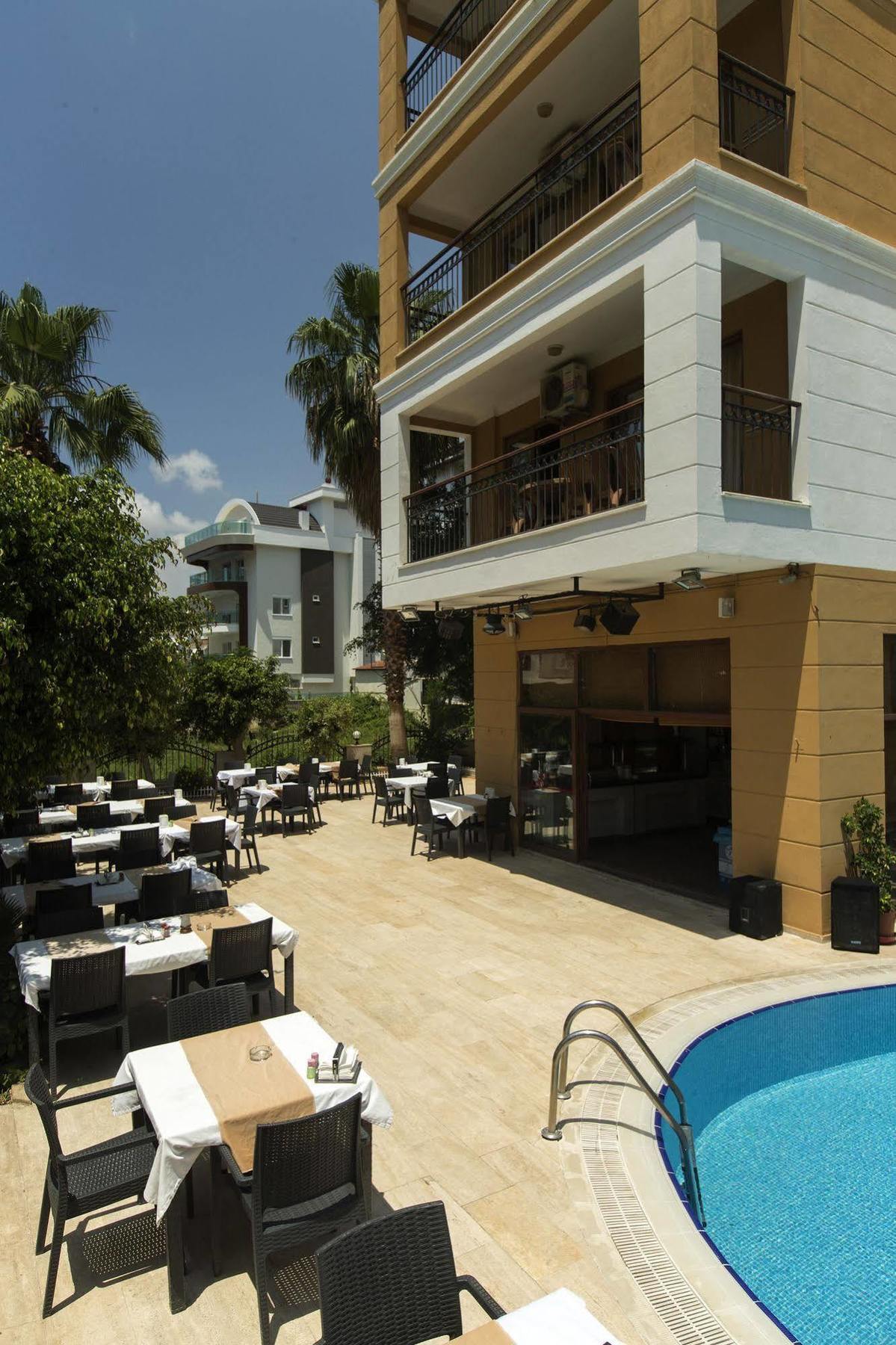 Azalea Apart Hotell